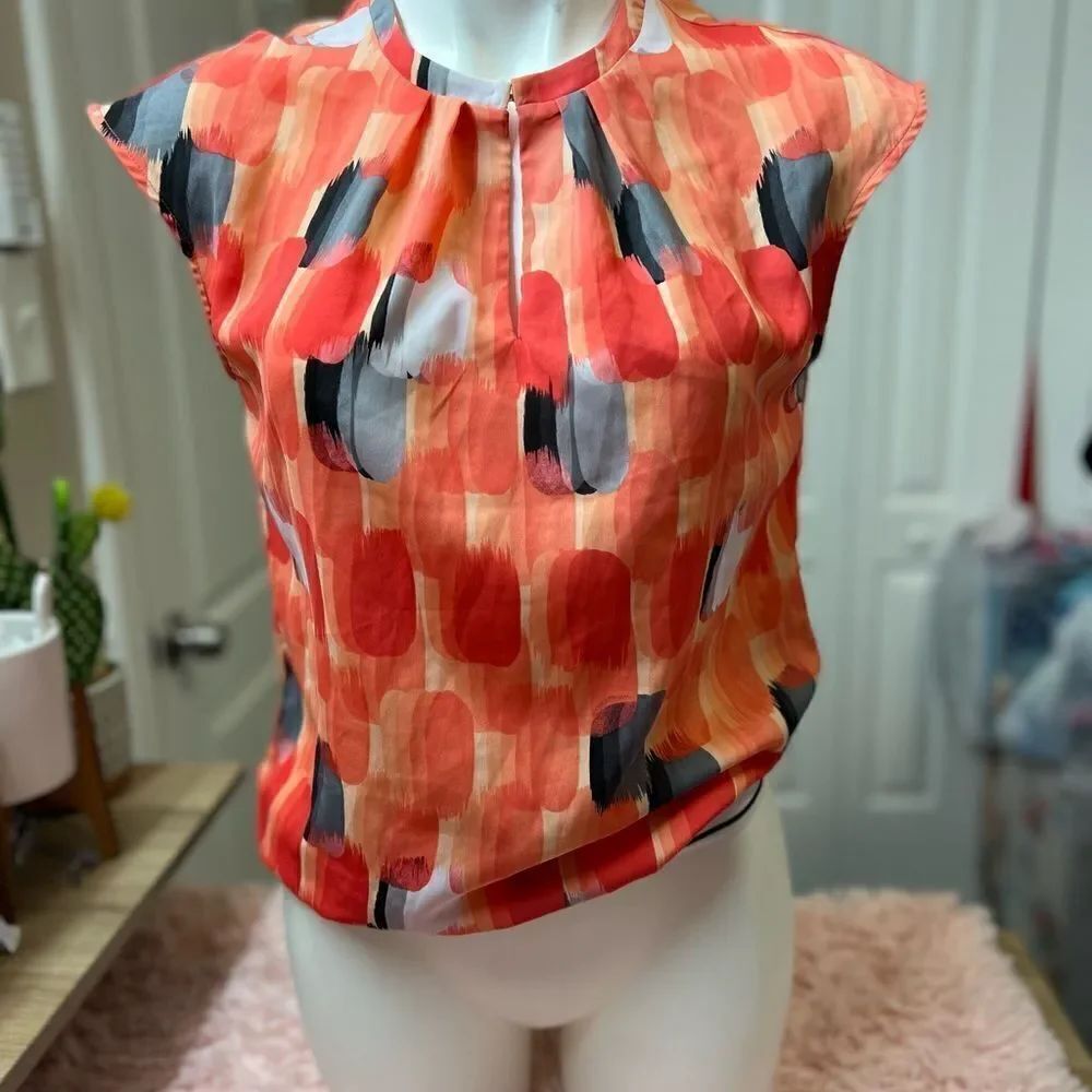 Blouse - Picture 1 of 7